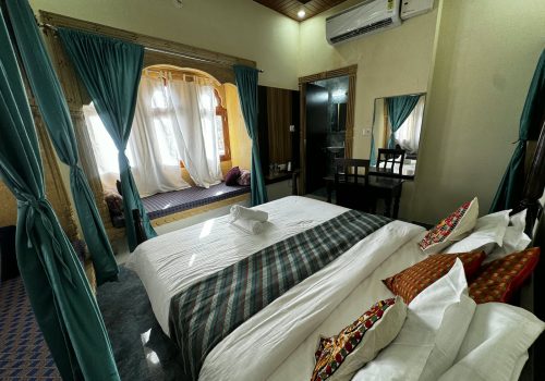 Family Room (1)