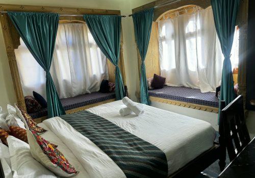Family Room (2)